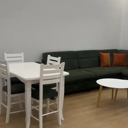 Ergi Appartement Kamez